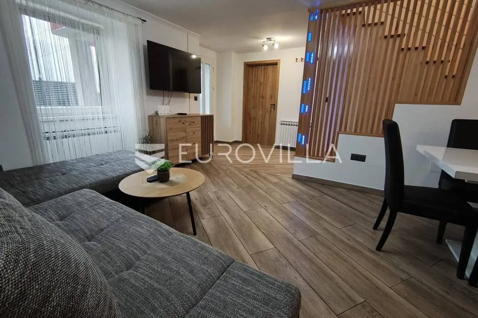 Kraljevica, Križišće, samostojeća kuća od 170 m² s bazenom - Križišće, Kraljevica