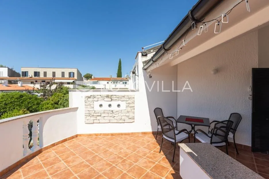 istra, barbariga, elegantan i svijetao stan 44 m² s dvije velike terase na 1. katu - slika 16