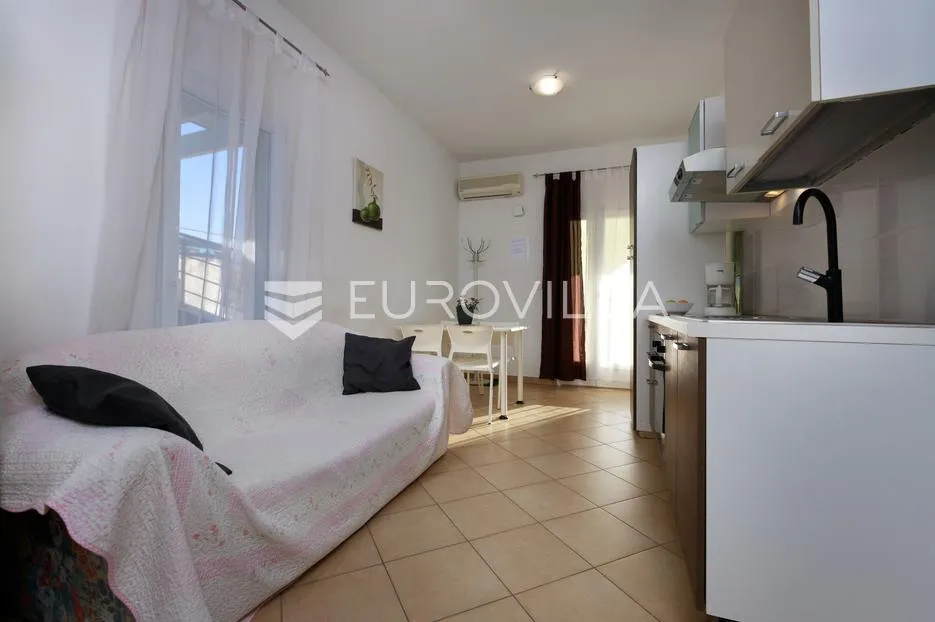 Kastav, Brestovice, jednosoban stan 55 m² s terasom u mirnom okruženju s pogledom na more