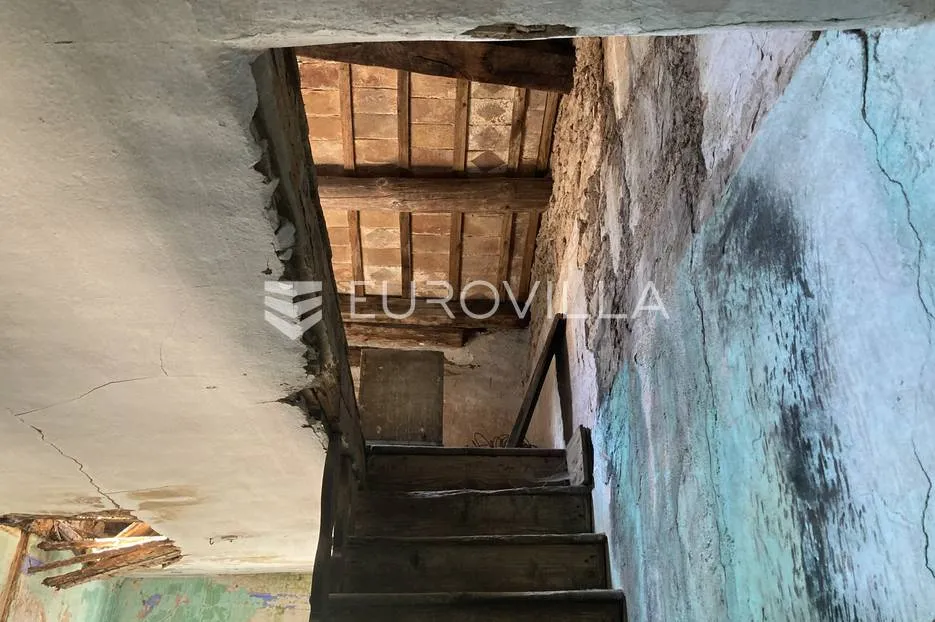 istra, puntera, kamena kuća za adaptaciju s predivnim pogledom na otok cres prilika - slika 18