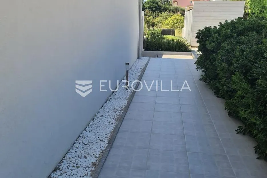 pag, stara novalja, dvojna vila s bazenom na top lokaciji - slika 32