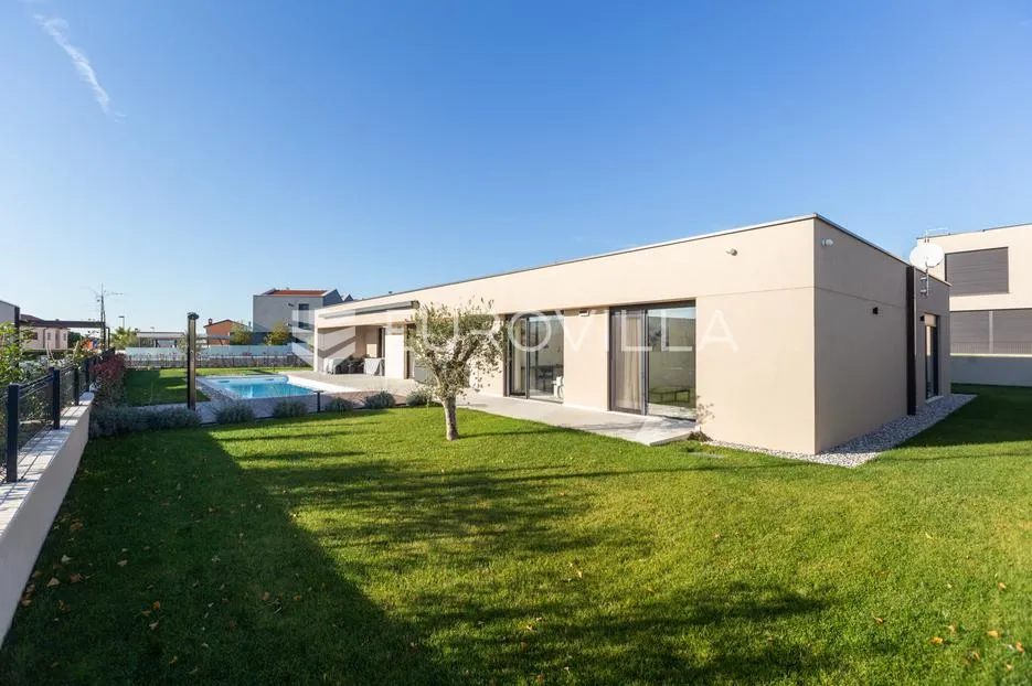 istra, labinci, moderna prizemnica s bazenom - slika 26