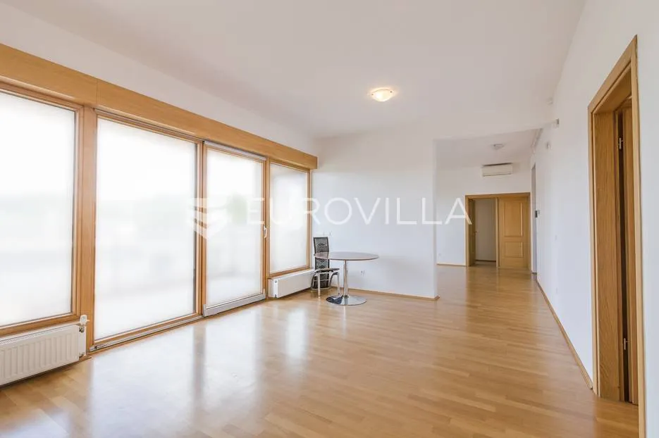 šestinski vrh, četverosoban stan 130 m², za najam - slika 1
