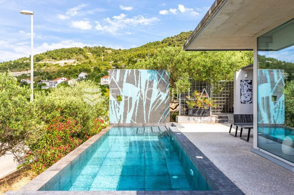 vis, dizajnerska villa s otvorenim pogledom na more u blizini centra - slika 20