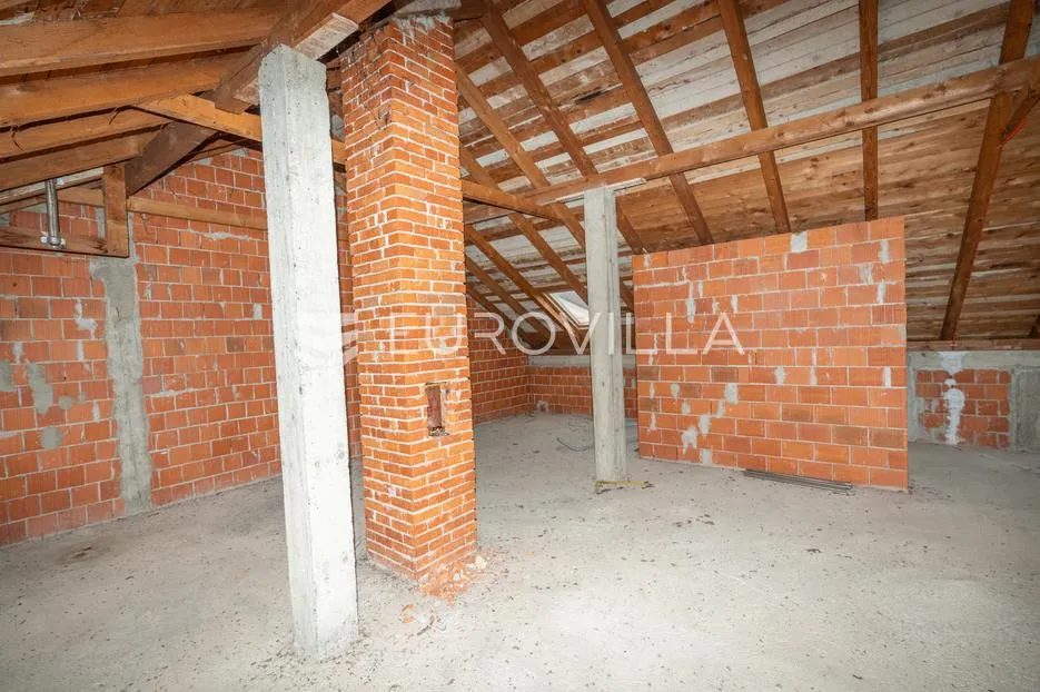 satnica đakovačka, 2 kuće 300 m² i 146 m², odlična investicija - slika 24