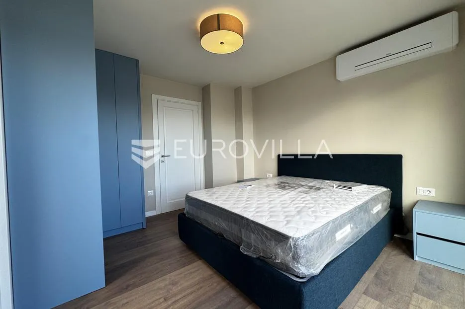 istra, poreč, luksuzna kuća 150m od mora - slika 18