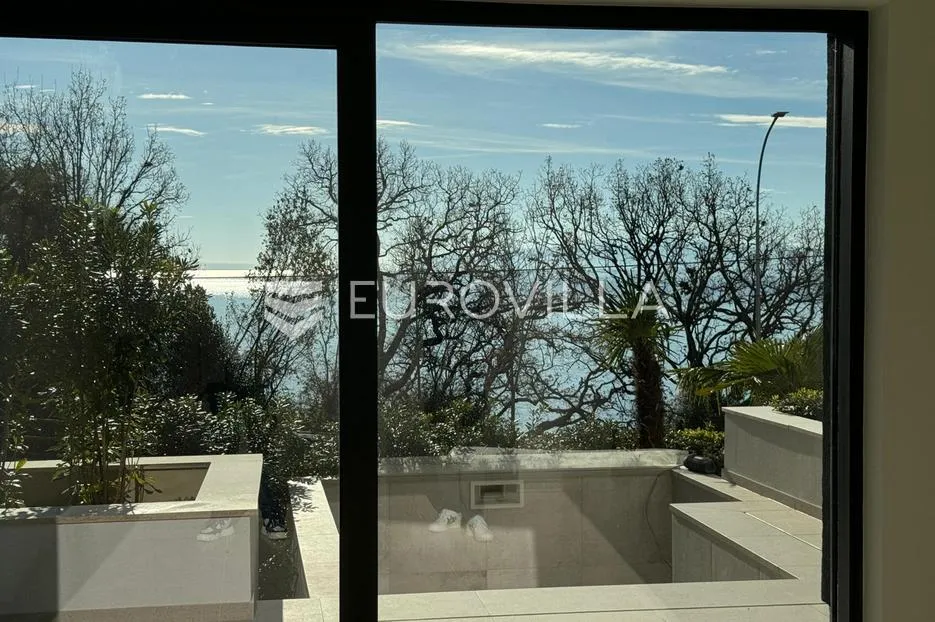 opatija, luksuzan stan s vrtom, bazenom, i red do mora, novogradnja - slika 5