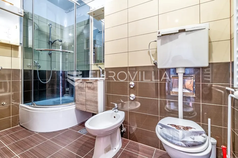 zagreb, dugave, prostran četverosoban stan s ostavom, 89 m² - slika 6