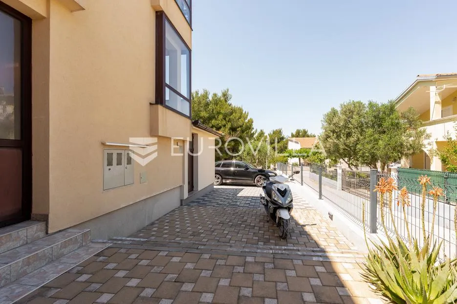 pakoštane, drage, kuća s tri stambene jedinice, 600 m od mora - slika 20