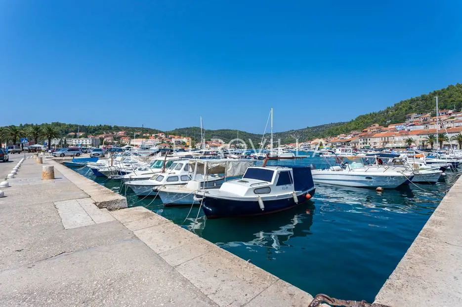 korčula, atraktivno građevinsko zemljište površine 2371 m² - slika 8