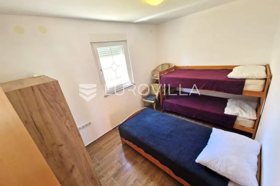 vir, prostrani apartman u prizemlju s terasom i privatnim vrtom - slika 10