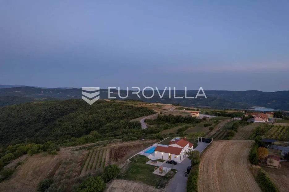 istra, vrh, villa s predivnim panoramskim pogledom - slika 39