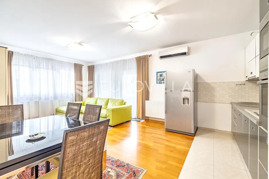 zagreb, mlinovi, prekrasan trosoban stan za najam, vanjsko parkirno mjesto, 68 m² - slika 3