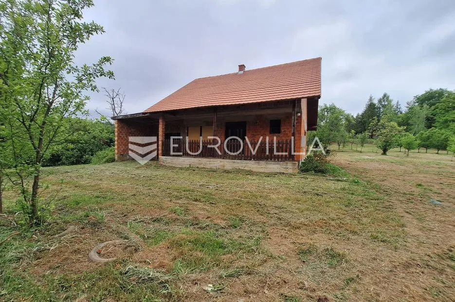 Topusko, kuća 150 m², 72400 m² zemljišta, prilika za investiciju, ekološko imanje