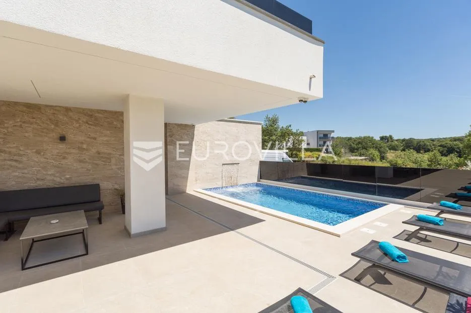 istra, medulin, moderna elegantna vila 200 m² blizu mora i plaža - slika 40