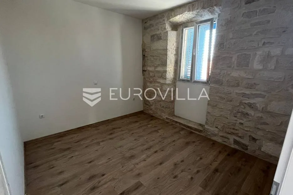 otok korčula, žrnovo, stan u kamenoj kući - slika 26