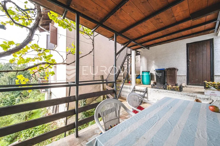 zagreb, fraterščica, kuća sa tri stana brp 342 m2 - slika 23