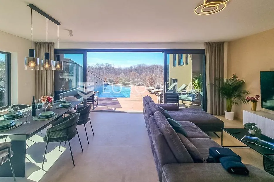istra, novigrad, moderna vila od 136m2 s pogledom na more - slika 5