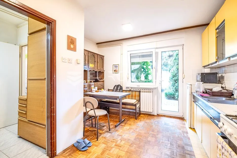 zagreb, dubec, kuća s 5 stambenih jedinica, 280 m² - slika 16