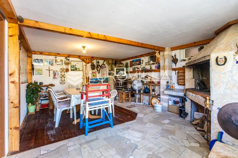 split, kamen, samostojeća kuća ukupne bruto površine 492 m² - slika 28