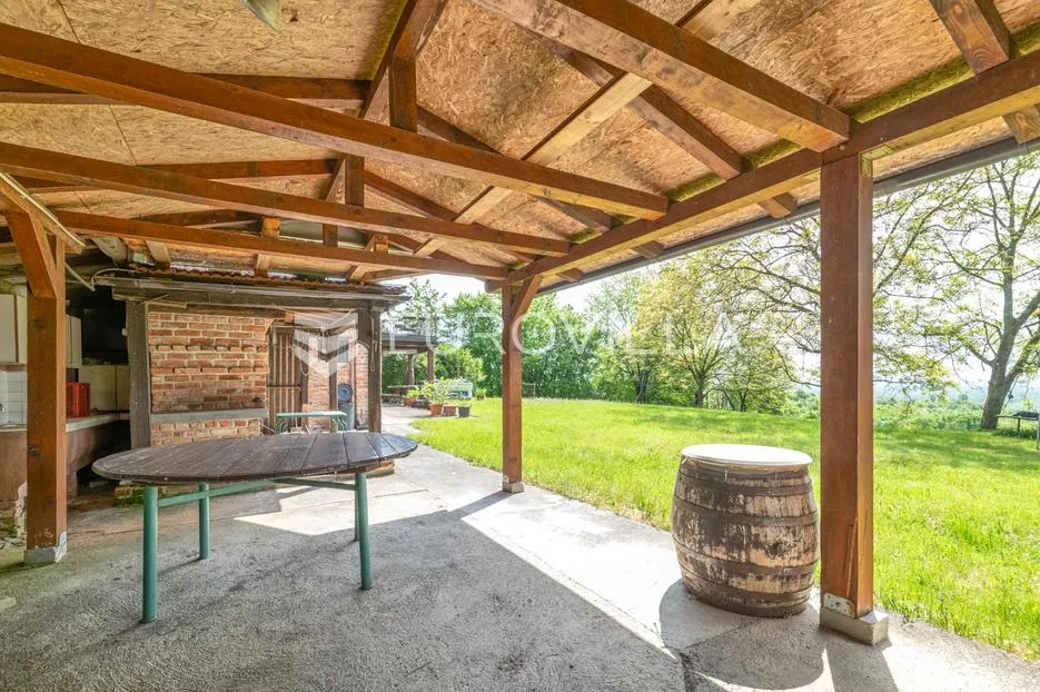 karlovac, draganić, prostrano zemljište sa starom kućom površine 27162 m² - slika 6