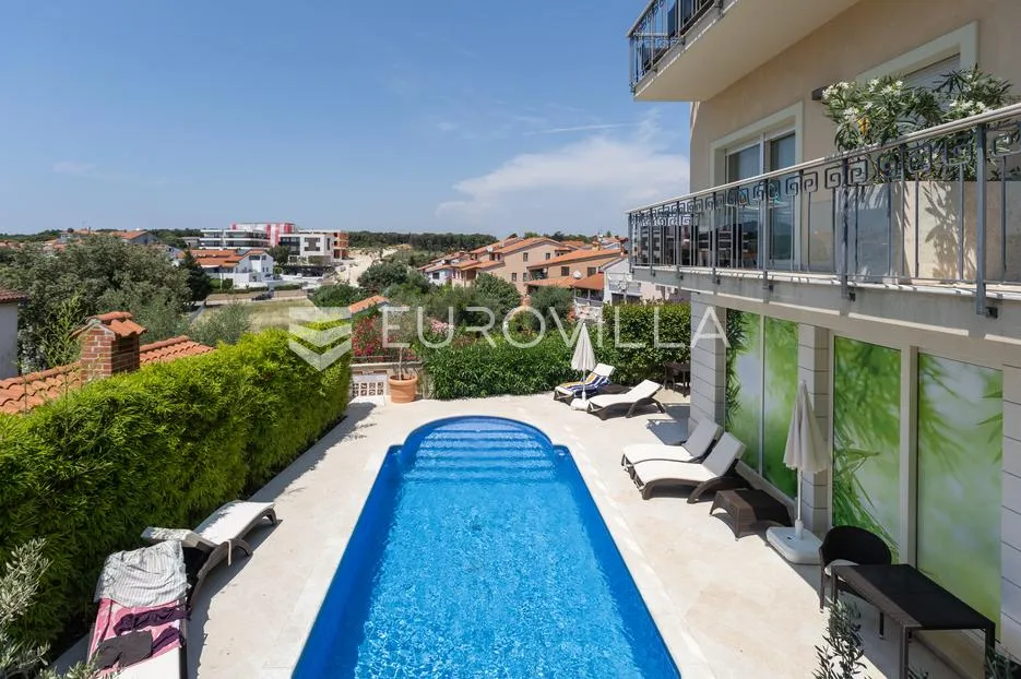 Istra, Pula, luksuzni Boutique hotel na traženoj lokaciji s pogledom na more - Pješčana uvala, Medulin