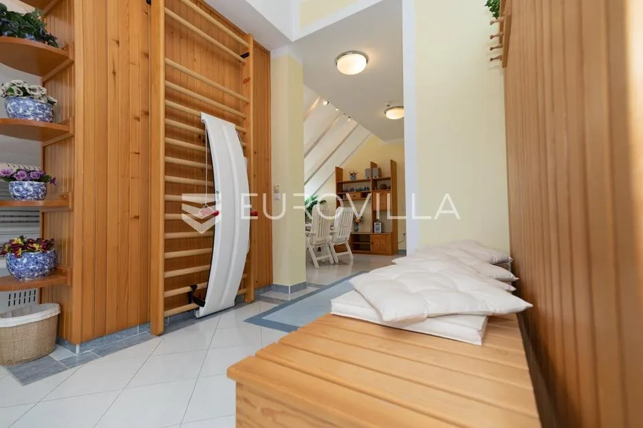 g.kotar, ravna gora, uhodani turistički objekt 1500 m² na parceli od 3799 m² - slika 12