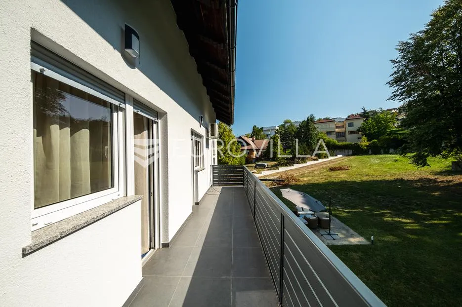 zagreb, dedići, prekrasan stan 100 m², kompletno adaptiran, garaža i panoramski pogled - slika 19
