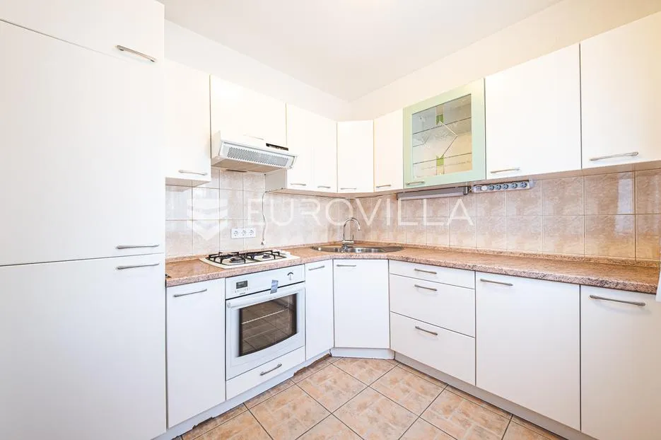zagreb, gračani, prekrasan trosoban stan s terasom 69,42 m² - slika 6