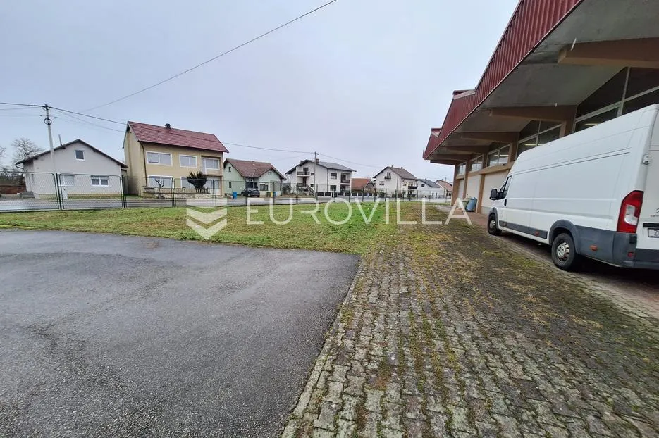 karlovac, turanj, proizvodna hala, skladište 600 m², velika parcela, odlična lokacija - slika 3