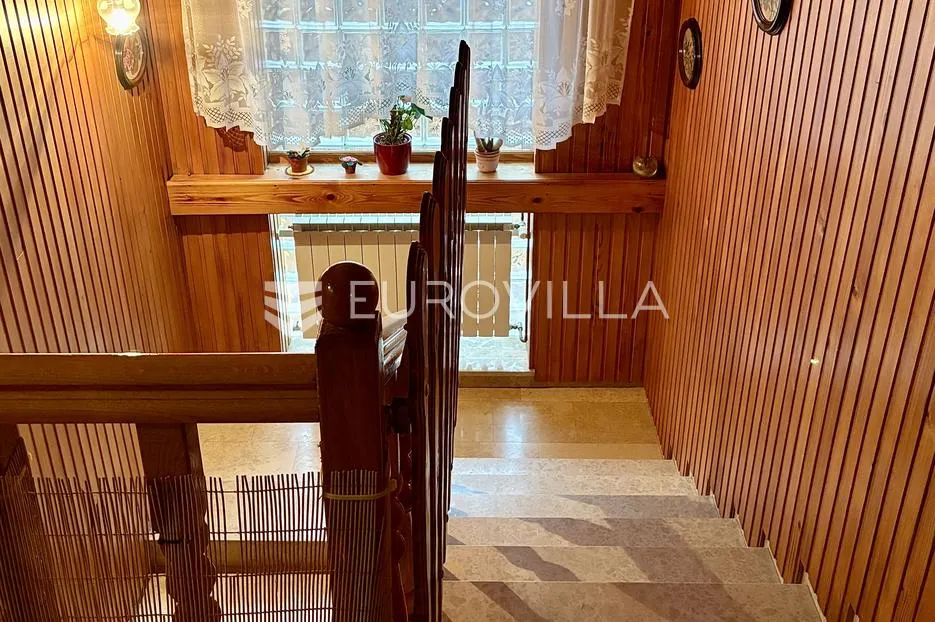 bjelovar, hrgovljani, obiteljska kuća površine 215 m², prilika - slika 10