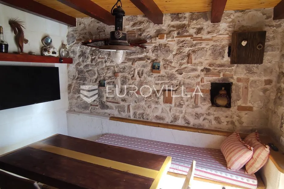 hvar, gdinj, kompletno renovirana kamena kuća u nizu - slika 5