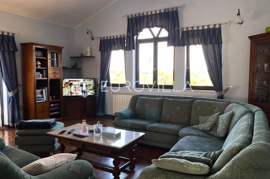 istra, umag, uhodani restoran s potencijalom - slika 12