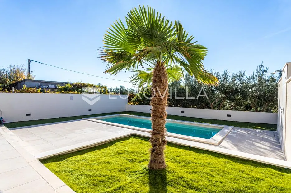 kaštel stari, moderna vila s lijepim pogledom - slika 34