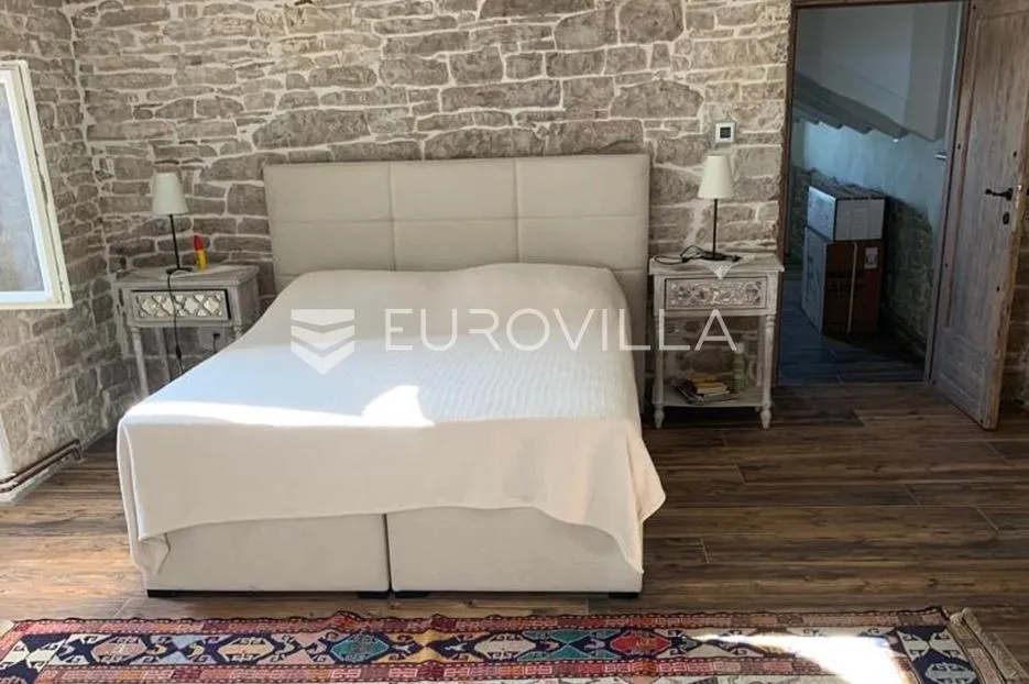istra, okolica grožnjana, autentična kamena stancija s bazenom i potpunom privatnošću - slika 10