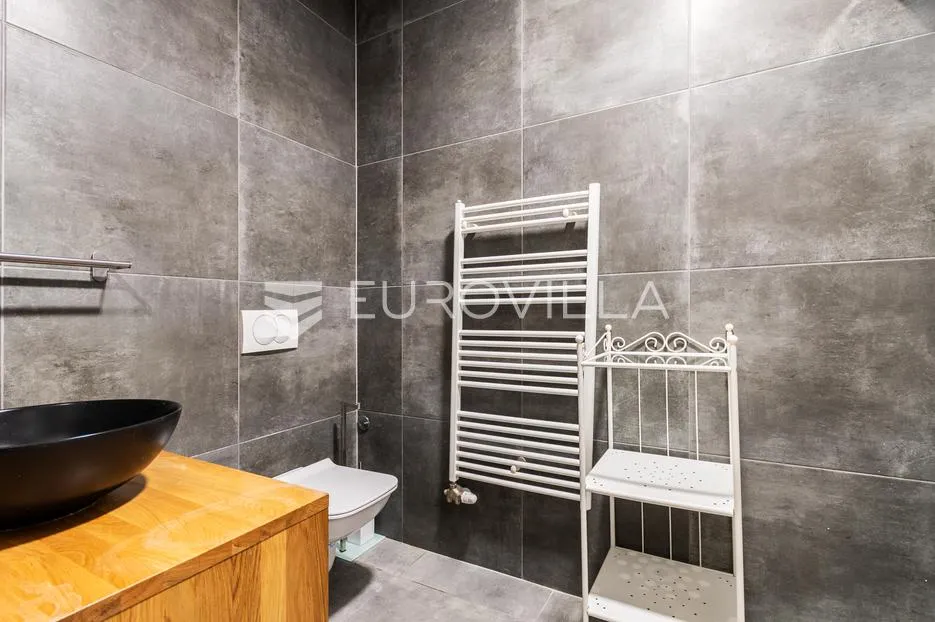 varaždin, centar, moderan stan površine 180,46 m² - slika 5