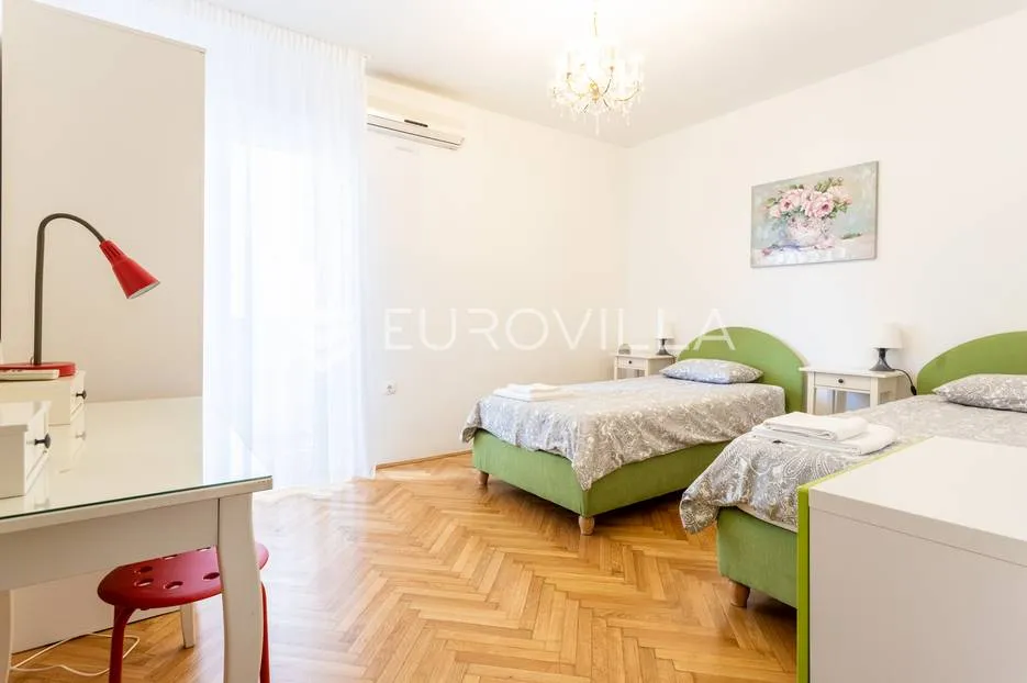 split, komforan stan za najam dostupan od 2.7 do 15.12. - slika 9