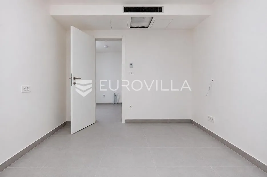 opatija privé, ekskluzivan trosoban stan 68 m², bazen, teretana - slika 15