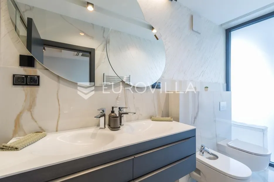 medulin, besprijekornog luksuzna vila 400 m² s bazenom, 300 m od plaže - slika 13