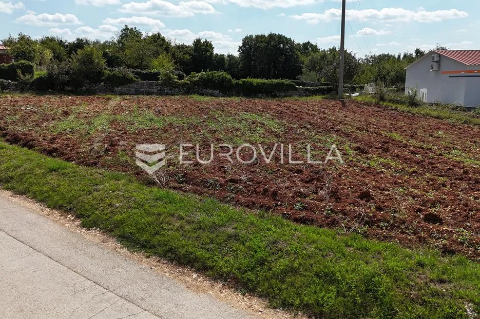 istra, tinjan – građevinsko zemljište uz cestu, mirna lokacija, pogled na more - slika 3