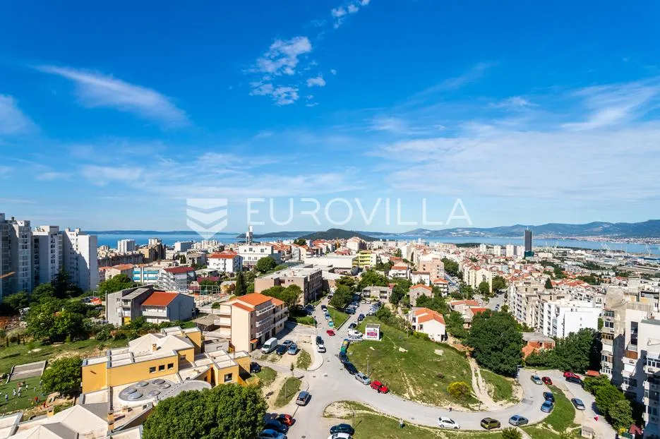 split, sućidar, dvosoban namješten stan s otvorenim pogledom na more - slika 14