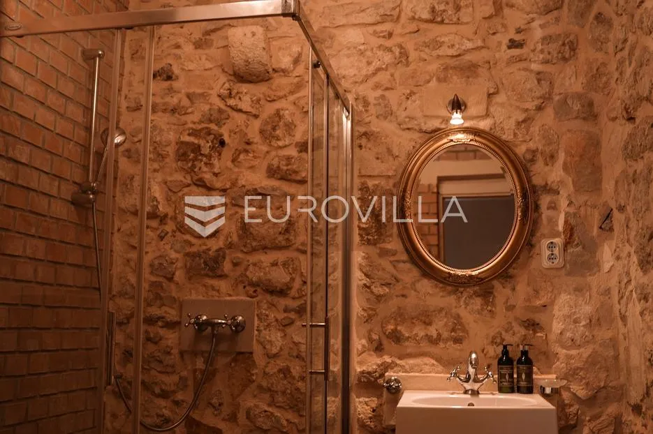 mali lošinj, susak, tradicionalna kamena kuća 50 m² - slika 8