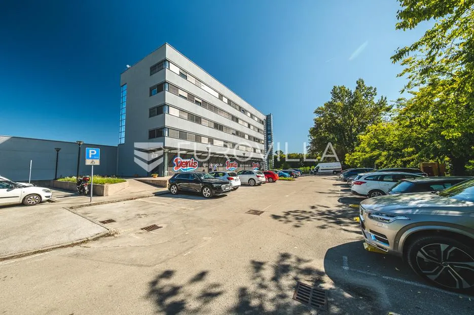 zagreb, borongajska cesta, prostrani uredski prostori za zakup 169 m2 - slika 35