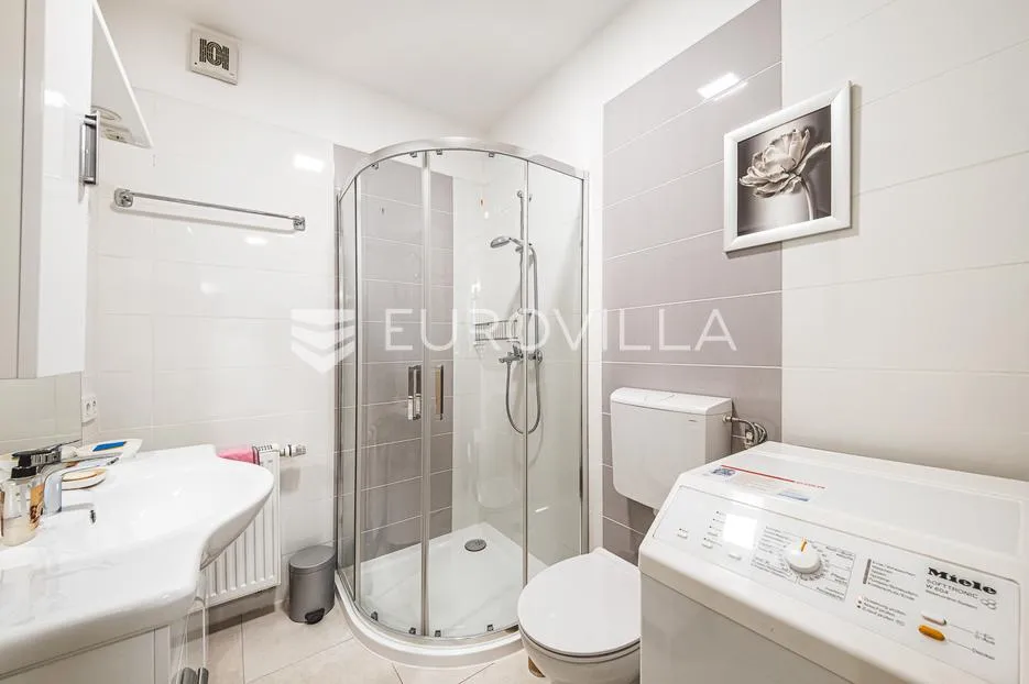 zagreb, maksimir, trosoban stan 54 m², prvi najam - slika 9