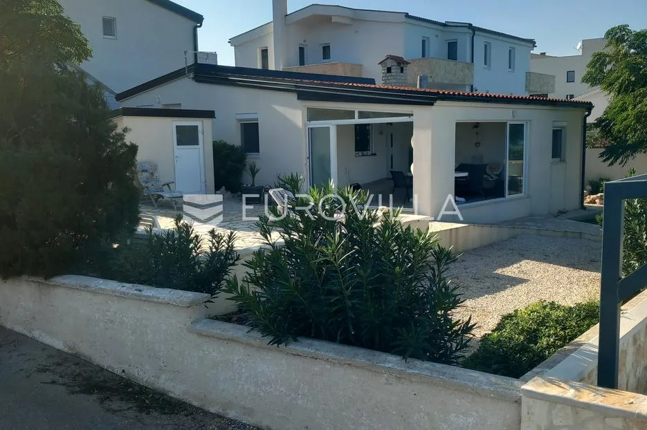 vir, jedinstvena kuća u prvom redu do mora, prilika za investiciju - slika 16