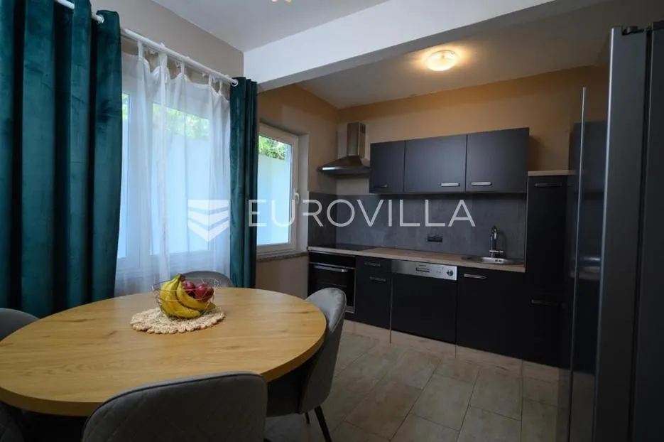 lovran, dvosoban stan sa prekrasnom terasom i pogledom na more, 60 m² - slika 5