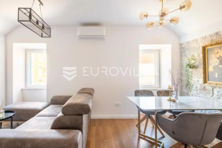 split, centar, dvosoban stan studio apartman - slika 2