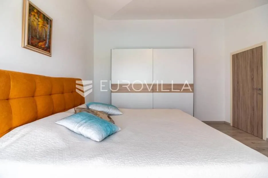 istra, peroj, apartmanska kuća s prekrasnom okućnicom i panoramskim pogledom na brijune - slika 24