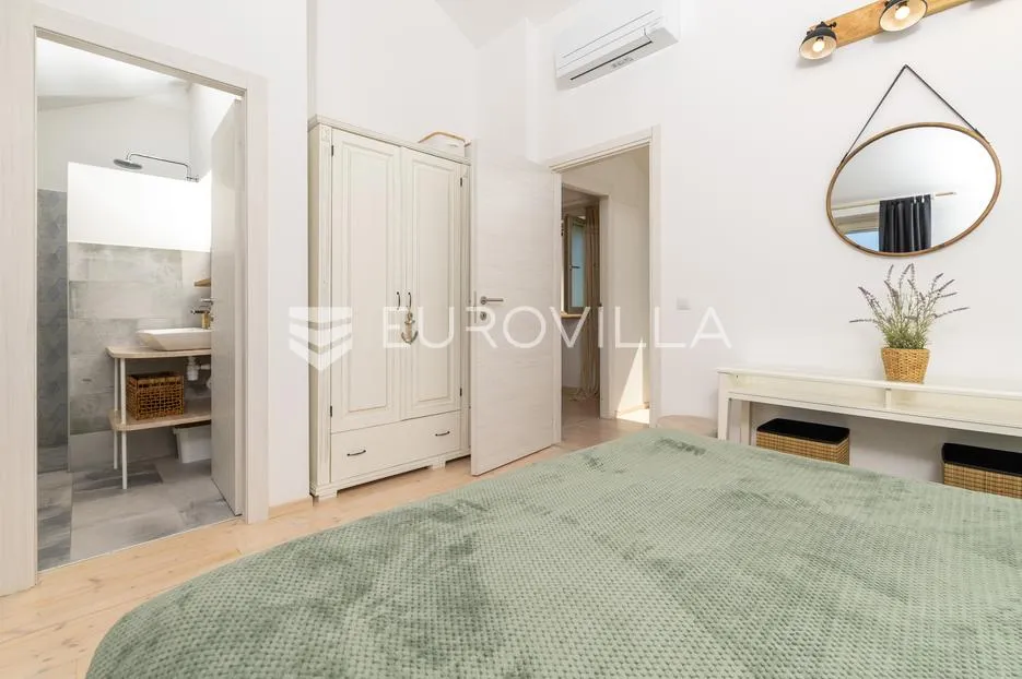 hvar, vrboska, predivna kamena vila u blizini mora - slika 21