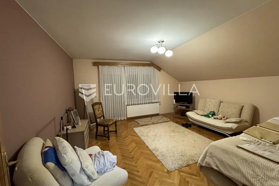 đakovo, centar, luksuzna kuća 470 m2 na izuzetnoj lokaciji - slika 25